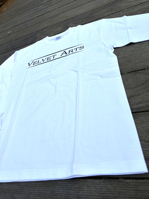 ロングTシャツ(ゴシックロゴ)
